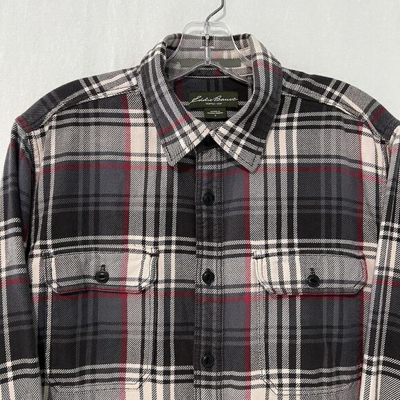 Eddie Bauer Long Sleeve Button Shirt Men's Small Black Red Plaid Flannel Outdoor - Picture 3 of 9